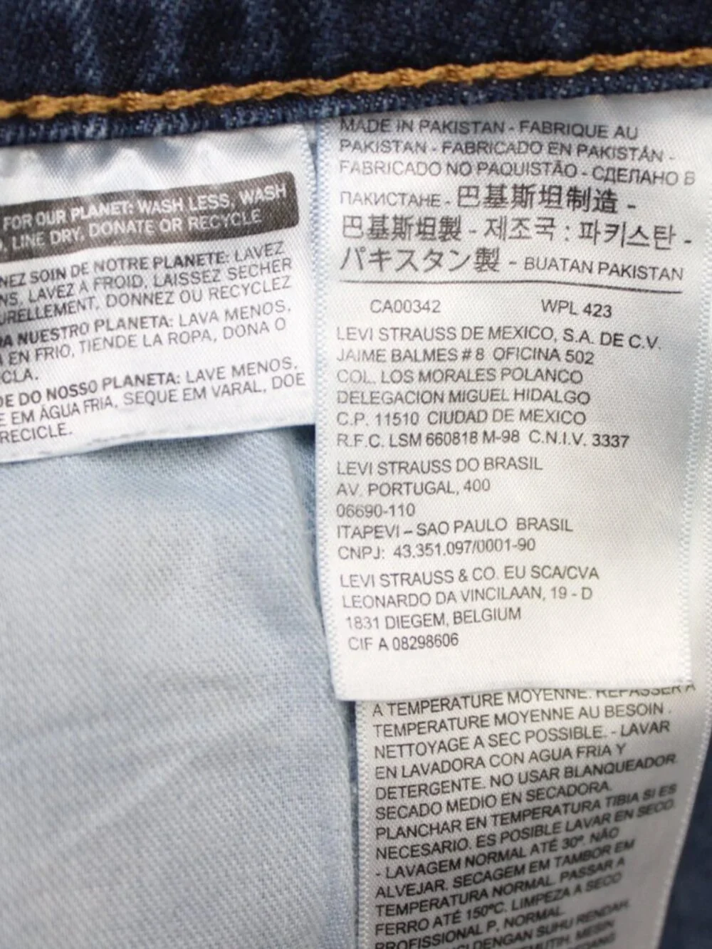 Levi's 541 Jeans Mens 44x28 Blue Athletic Fit Straight Leg Cotton Stretch Denim